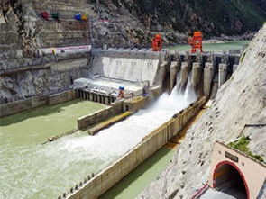 新疆南疆首座無壩式梯級水電站 2019年建成并網(wǎng)發(fā)電的建筑與電力系統(tǒng)安裝里程碑